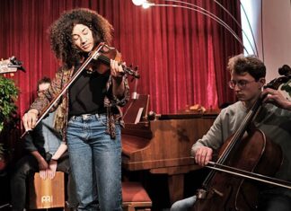 De kleine concertzaal van Oost: twee hoog in de Linnaeusstraat