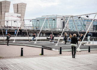 Permanente plek bij Muziekgebouw voor muzikale schommels WannaSwing