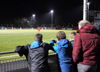 Klassiek Zeeburgia speelt jubileumwedstrijd tegen klassiek Ajax