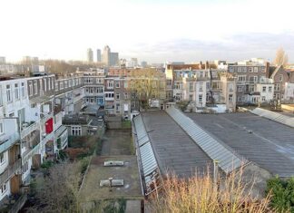 Bewoners willen duidelijkheid over industrie middenin woonblok