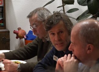 Aan de Eettafel gaan bewoners Oostelijk Havengebied met elkaar in gesprek