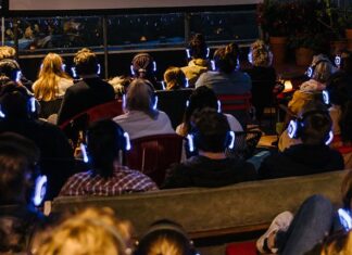Vier broeierige films op dak Volkshotel
