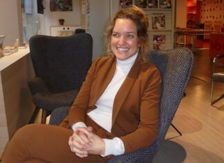 Renee Kelder schrijft haar laatste hoofdstuk in het Schrijfcafé
