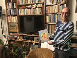 De boekenkast van Wim Kerkhove, de verhalenverteller van Oost
