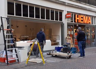 Weer rookworst bij de Hema?