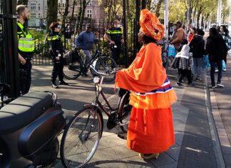 Oosterpark op slot wegens drukte op Koningsdag