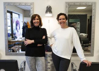 Thuiskomen bij kapsalon Les Jumeaux