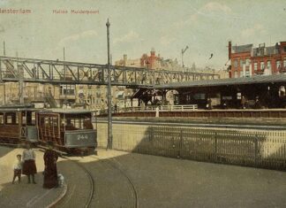Oud Nieuws | Het station buiten de Muiderpoort