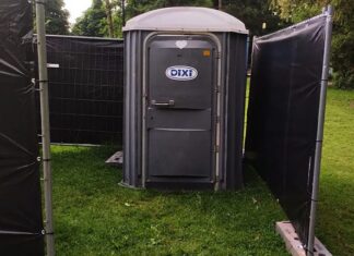 Geen hoge nood. Na vier jaar is er een ecotoilet in Park Frankendael