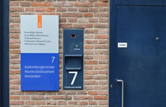 Locatie wordt weer kazerne. Asielzoekers verlaten Marineterrein