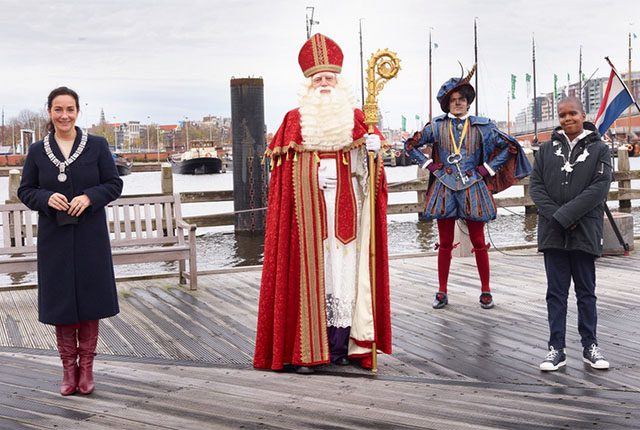 het doel Populair slagader Intocht Sinterklaas via onbekende route naar het Marineterrein |  oost-online.amsterdam