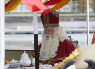 Intocht Sinterklaas dit jaar in boot over de Amstel en de grachten