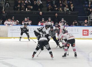 Tigers op het laatst bevrijd uit zenuwslopende strijd