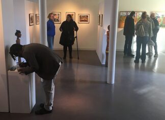 Outsider Art Galerie trapt vrolijk cultureel af na zware coronastrijd