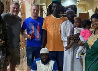Nieuwe Stek wil bus voor Gambia