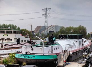 Stoffige cementtanker werd elegante B&B-boot
