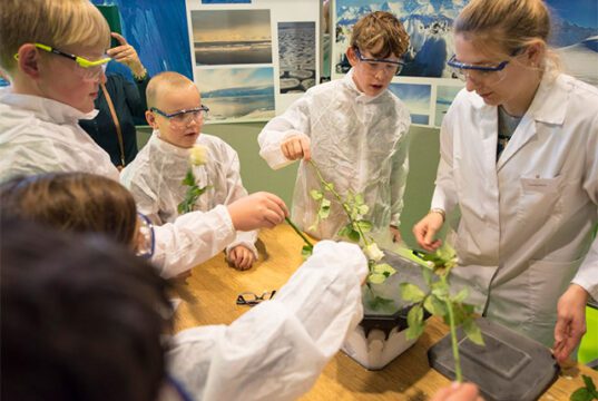 Kijkje in de keuken van de wetenschapper op Open Dag van Science Park