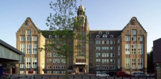Geluiden uit Oost | Piet Boogert, afscheid van een hotelier