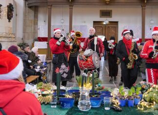 De Eilanden waren er vroeg bij met kerstfestival op Kattenburgerplein