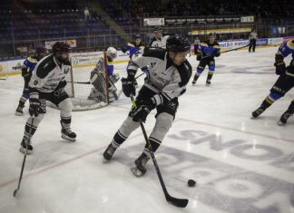 Tigers keren twee keer terug met winst