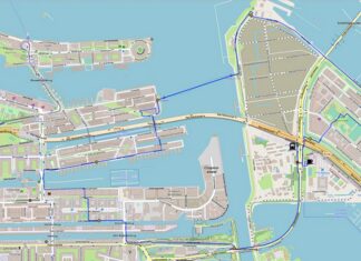 Oostommetje: met de pont
