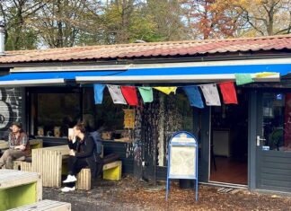 Buurt opent met Parknest ‘nieuwe’ plek bij speeltuin in Flevopark