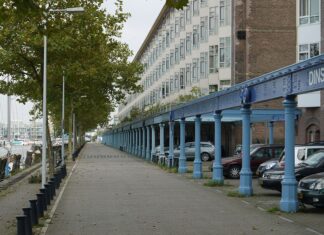 De Zeeburgerkade van Fokko Kuik