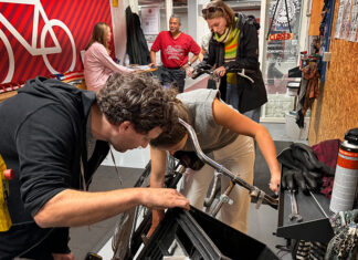 Zelf je fiets leren repareren bij Bike Kitchen
