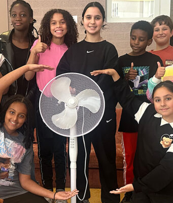 Leerlingen Indische Buurtschool zeer betrokken bij E-waste race