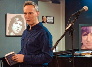 Volle zaaltjes bij presentatie wandelgids Ramses Shaffy