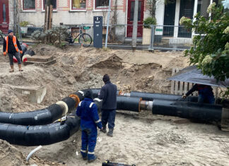 Warmtenet graaft zich door Middenmeer