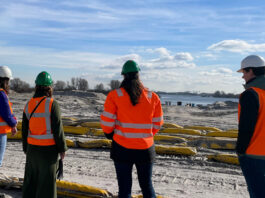 Werkzaamheden voor de tijdelijke zonneweide op Strandeiland begonnen