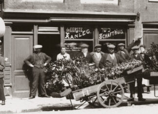 ‘Uit eten in Amsterdam’, voert je door vier eeuwen eetgeschiedenis