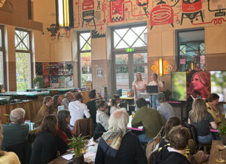 Walking Pubquiz verbindt kroegen en buurt tijdens Bredewegfestival