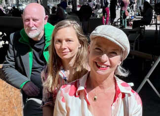 Buurtmensen | Diane Elshout, Noud Verhave, Janine Toussaint. 15 jaar sociaal-artistieke projecten in de openbare ruimte
