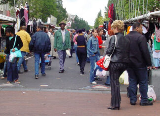 Met bredere kramen, open uitstraling en mooi plein wordt de Dappermarkt aantrekkelijker