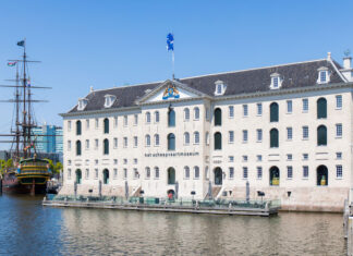 De thuishaven van de buurt én van SAIL is Het Scheepvaartmuseum