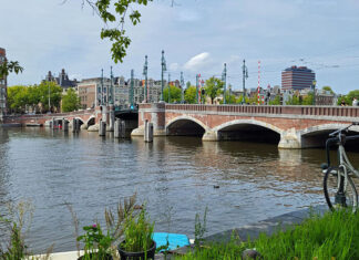 Oostommetje: De oostoever van de Amstel. Eerste etappe