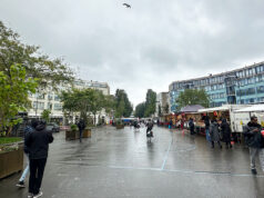 Eerste dag ‘nieuwe’ Dappermarkt: wennen voor kooplieden. Positief geluid van bezoekers