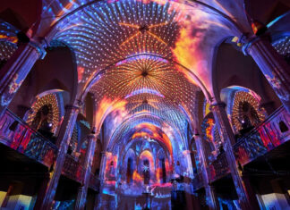 Een betoverende reis door licht, muziek en de seizoenen in de Oosterkerk