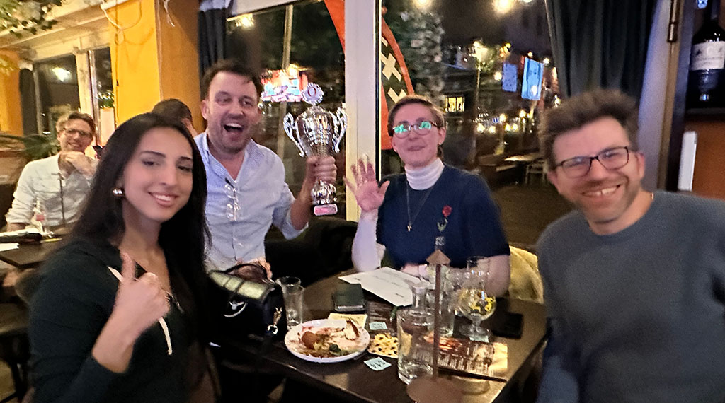 Tweede oost-online quiz trekt volle zaal en krijgt vervolg