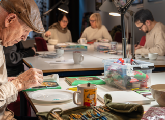 Samen tekenen en schilderen werkt inspirerend