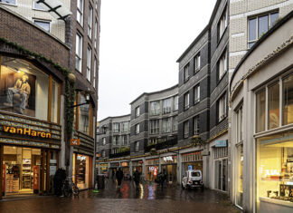 Verheven namen, eigenheid en inpassing