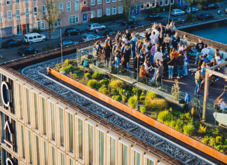 Vernieuwd dakterras GAPP: buurtcafé op hoogte met Amsterdamse smaken