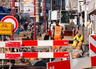 Oost opengebroken…