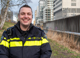 Een wijkagent die graag puzzelt