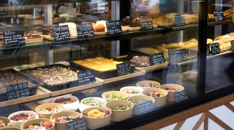 Tsu Pies Amsterdam gaat verder als Greek Me Up aan de Dapperstraat