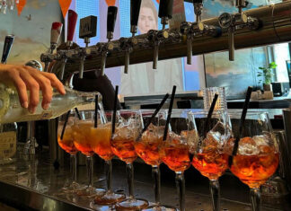 Oranje kijken in Oost: deze cafés zenden de groepswedstrijden van Nederland uit