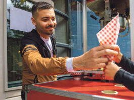 Betrokken buur: Fares, statushouder
