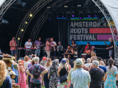 Amsterdam Roots brengt schaduw, muziek en wereldsmaken samen in het Oosterpark